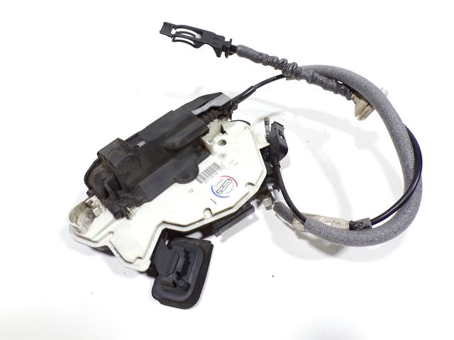 Serrure de porte avant gauche
