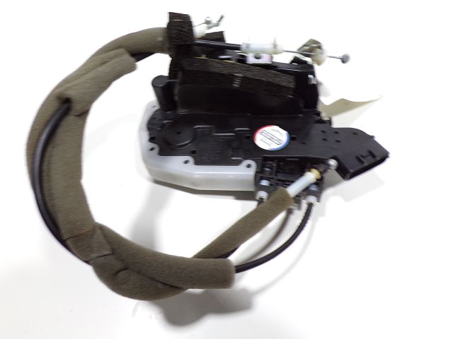 Serrure de porte arrière gauche