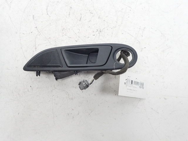 Poignée intérieure porte avant gauche