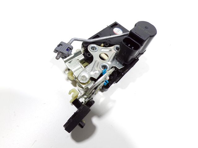 Serrure de porte arrière droite