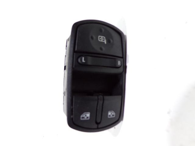 Commande lève-vitre avant gauche