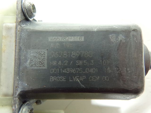 Lève-vitre électrique avant droit