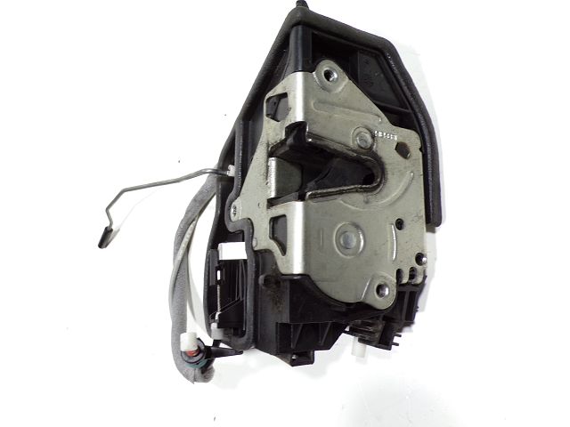 Serrure de porte arrière droite