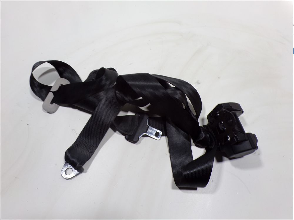 Ceinture arrière gauche