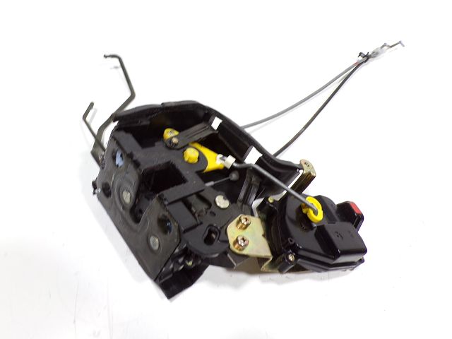 Serrure de porte avant gauche