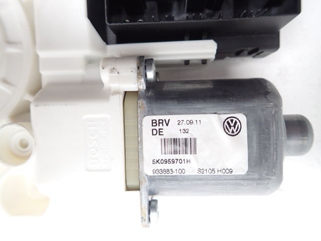 Lève-vitre électrique avant gauche