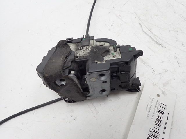 Serrure de porte arrière gauche