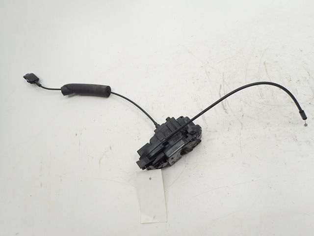 Serrure de porte arrière gauche