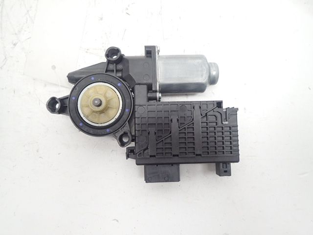 Lève-vitre électrique avant gauche