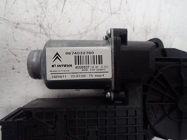 Lève-vitre électrique avant gauche