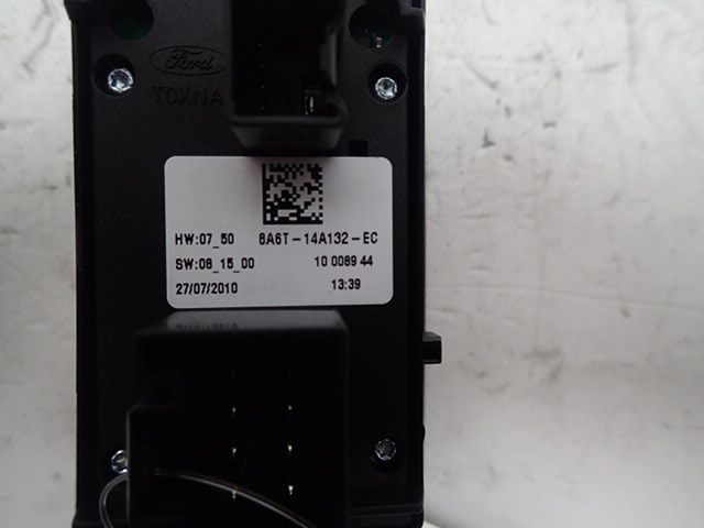 Commande lève-vitre avant gauche