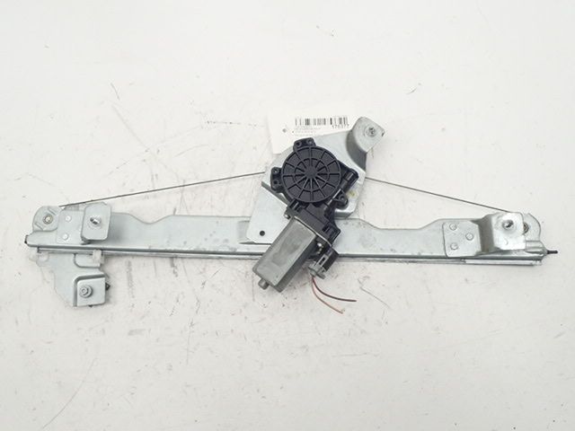 Lève-vitre électrique avant gauche