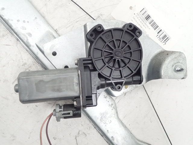 Lève-vitre électrique avant gauche