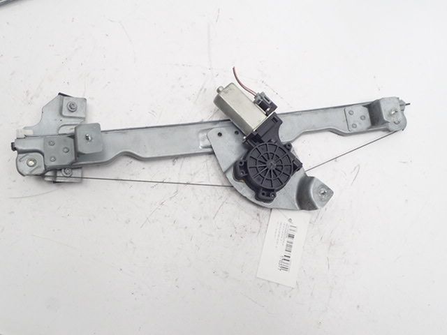 Lève-vitre électrique avant droit