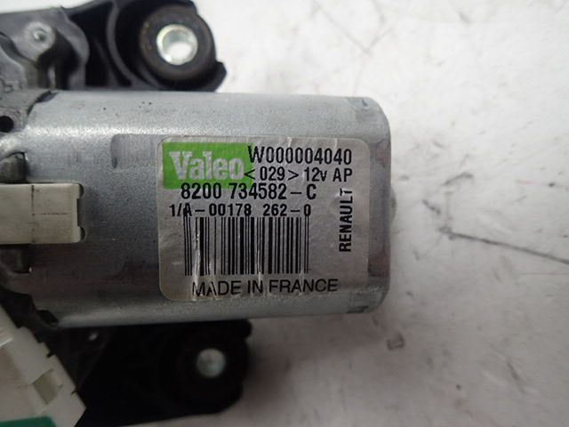 Moteur d'essuie glace arrière