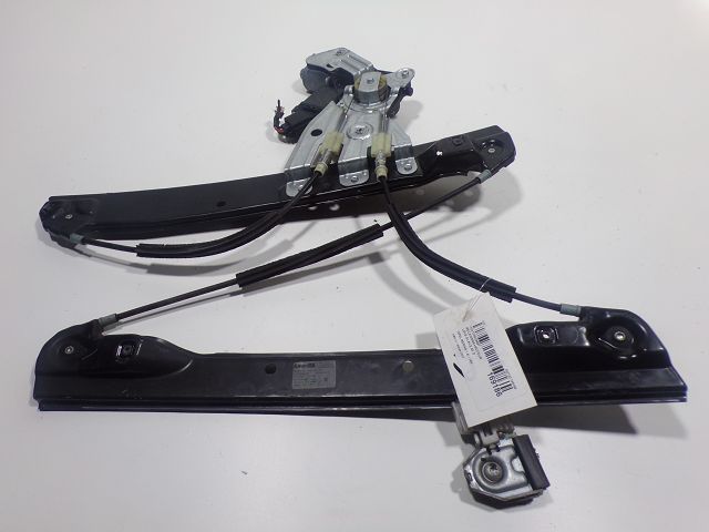 Lève-vitre électrique avant droit