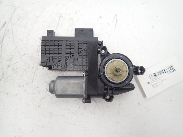 Lève-vitre électrique avant gauche