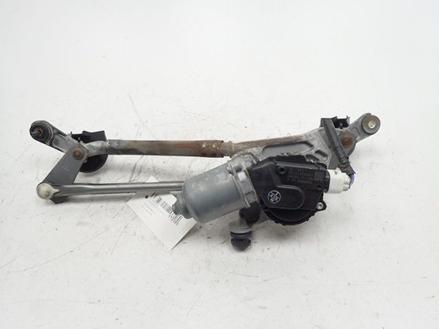 Mecanisme + moteur d'essuie glace avant