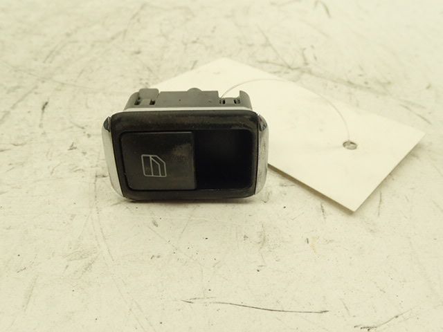 Commande lève-vitre avant droit