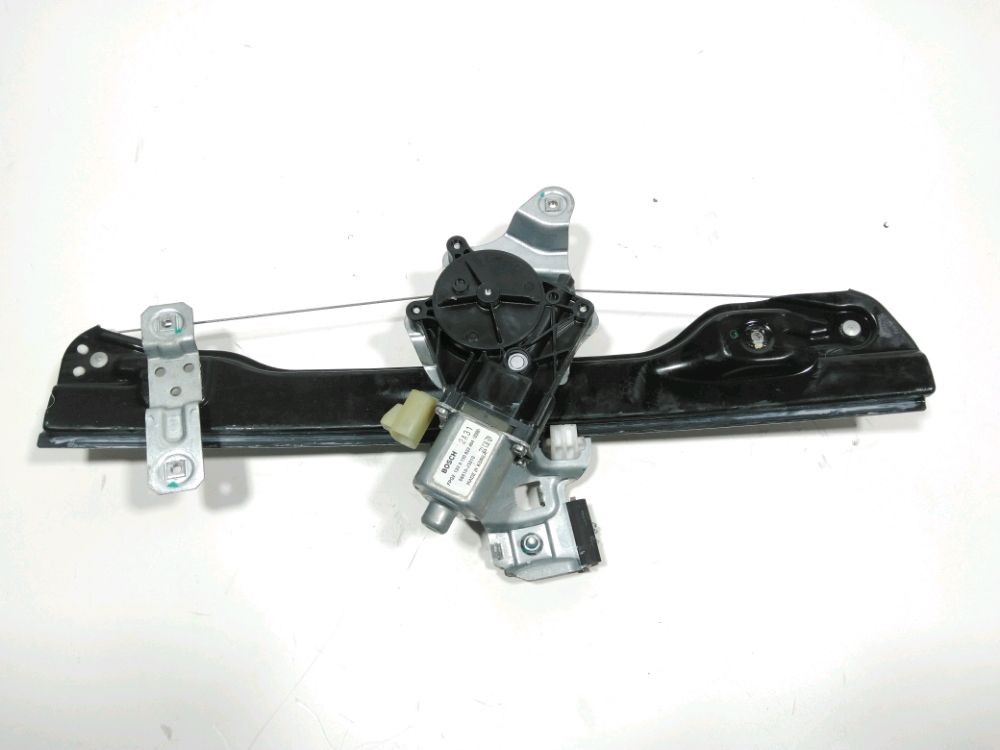 Lève-vitre électrique avant droit