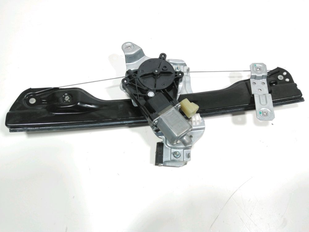 Lève-vitre électrique avant gauche