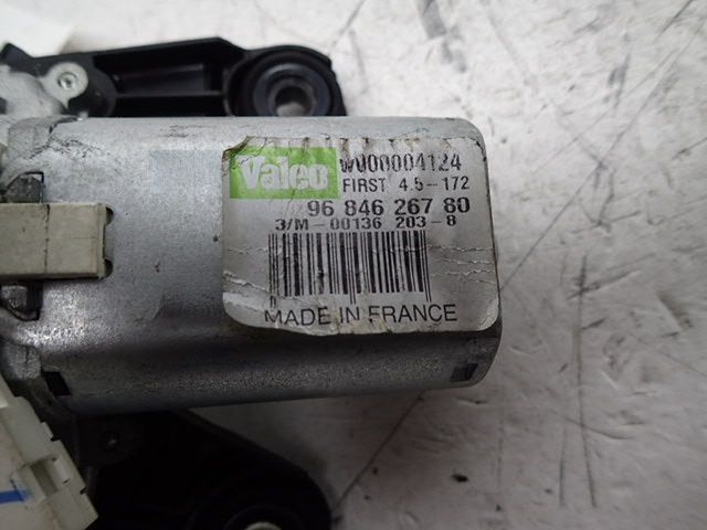 Moteur d'essuie glace arrière