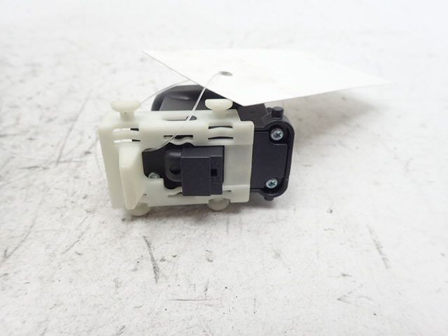 Commande lève-vitre avant droit