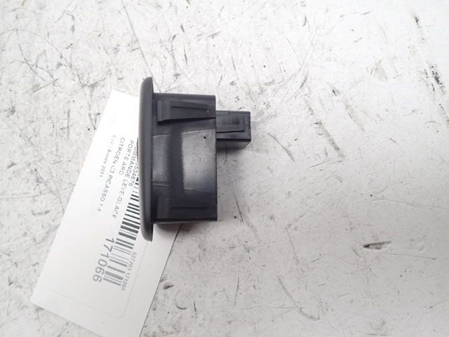 Commande lève-vitre arrière droit