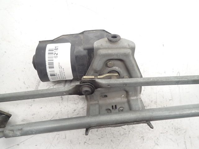 Mécanisme + moteur d'essuie glace avant