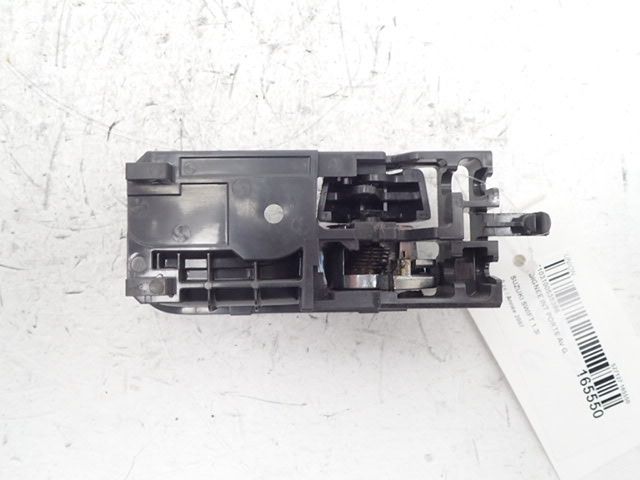 Poignée intérieure porte avant gauche