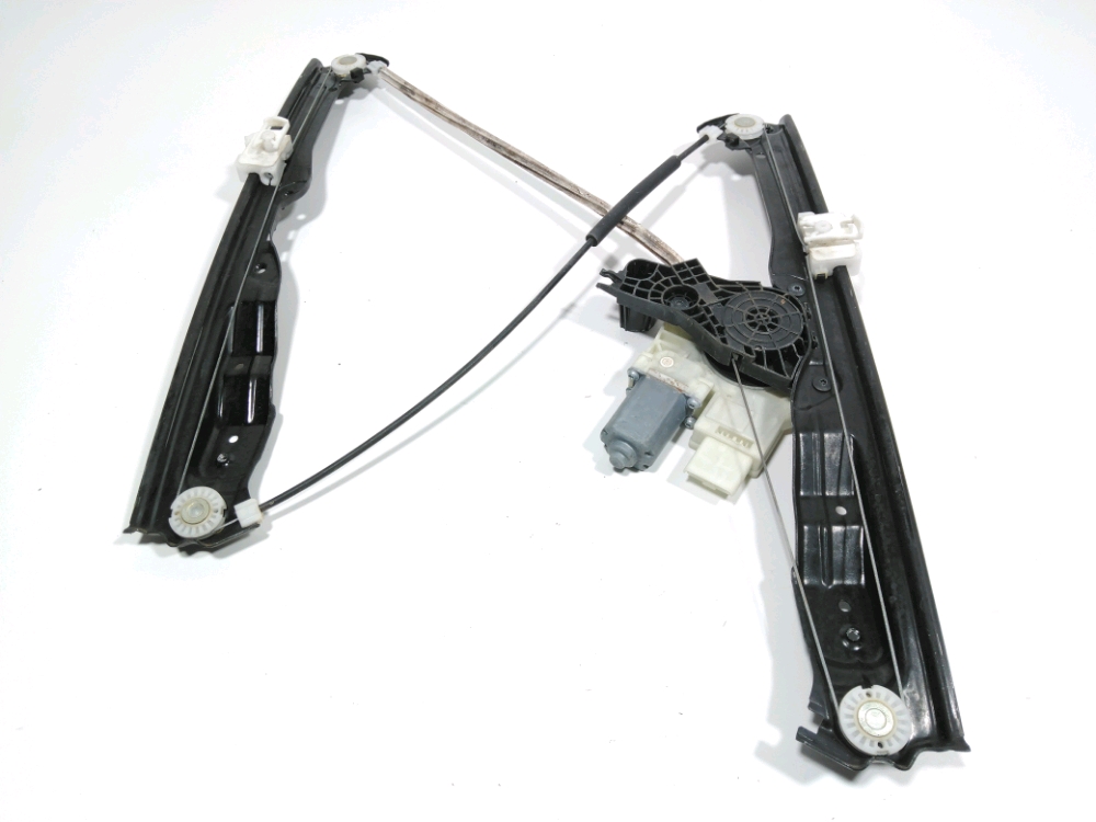 Lève-vitre électrique avant droit