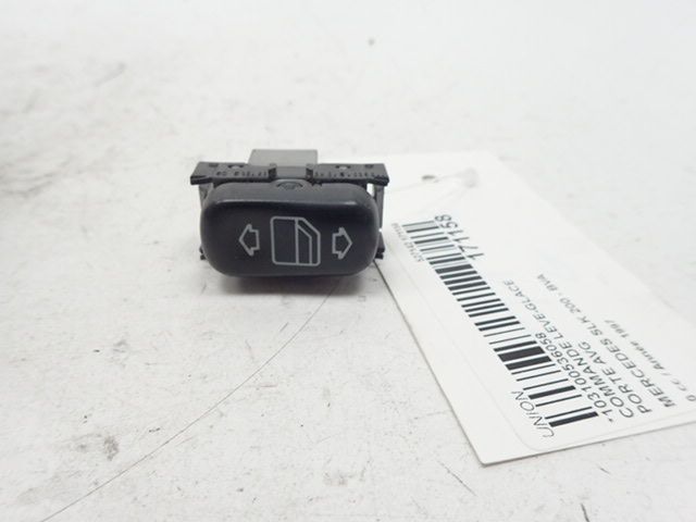 Commande lève-vitre avant gauche