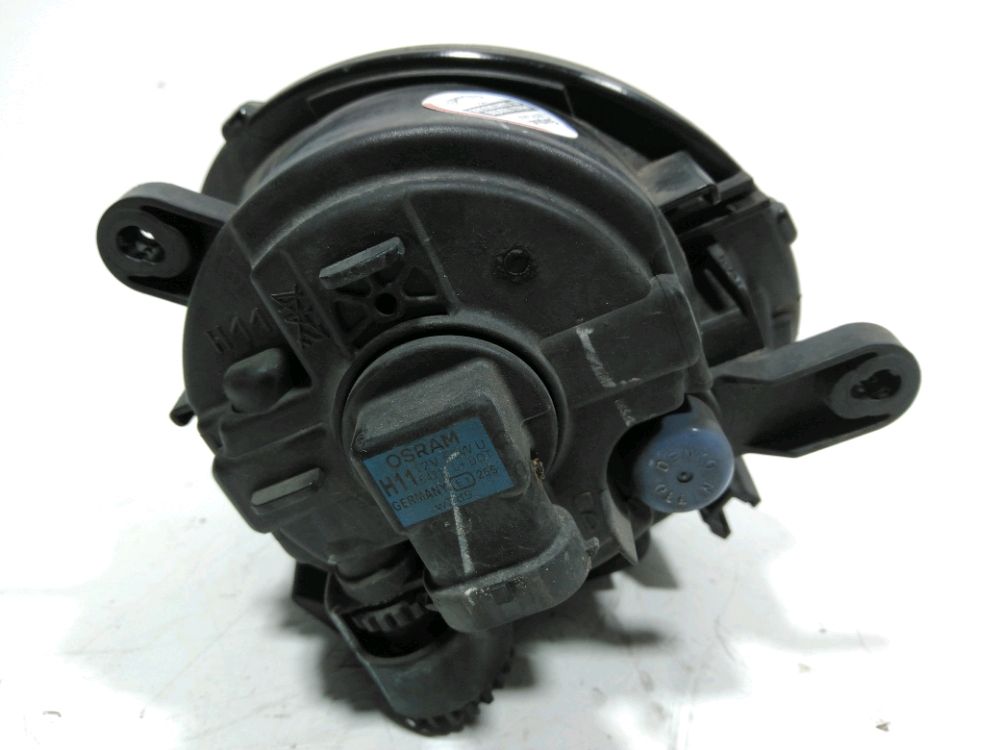 Feu diurne avant droit