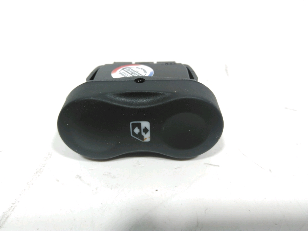 Commande lève-vitre avant gauche