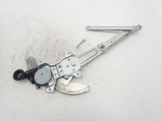 Lève-vitre électrique avant droit