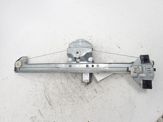Lève-vitre électrique avant gauche