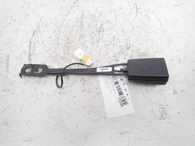 Ancrage ceinture avant gauche