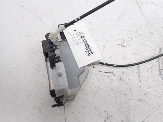 Serrure de porte arrière gauche