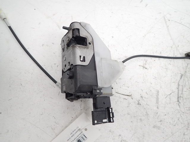 Serrure de porte arrière gauche