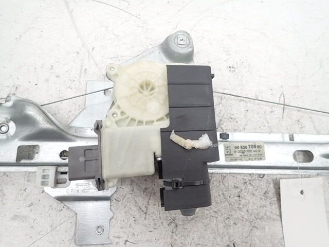 Lève-vitre électrique arrière droit