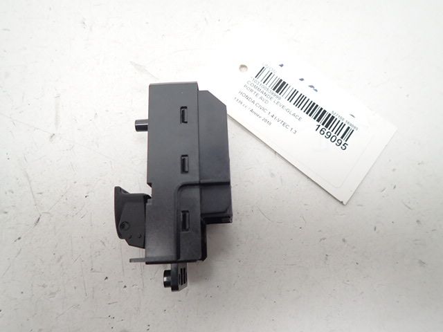 Commande lève-vitre avant droit