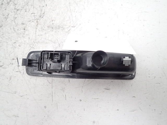 Commande lève-vitre arrière gauche