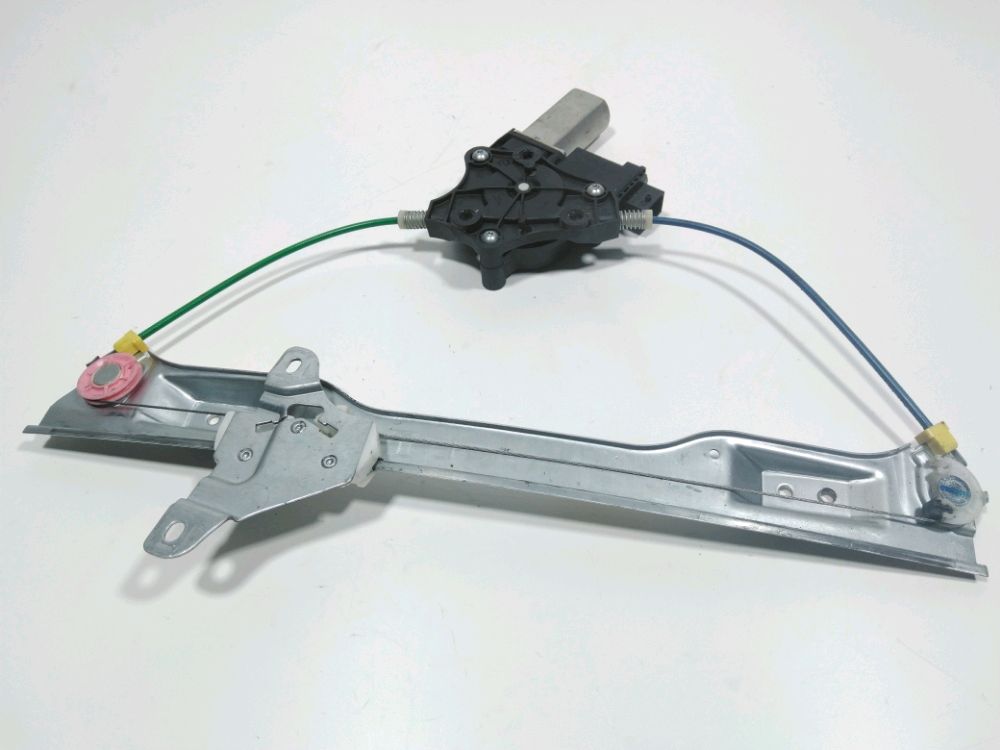 Lève-vitre électrique avant droit