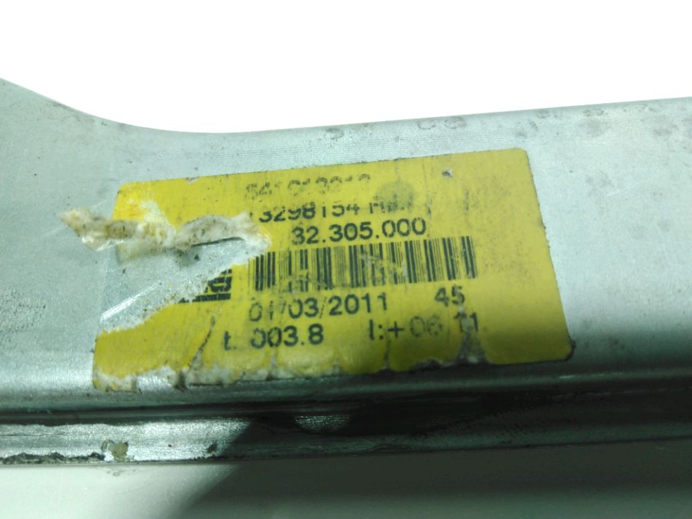 Lève-vitre électrique avant droit