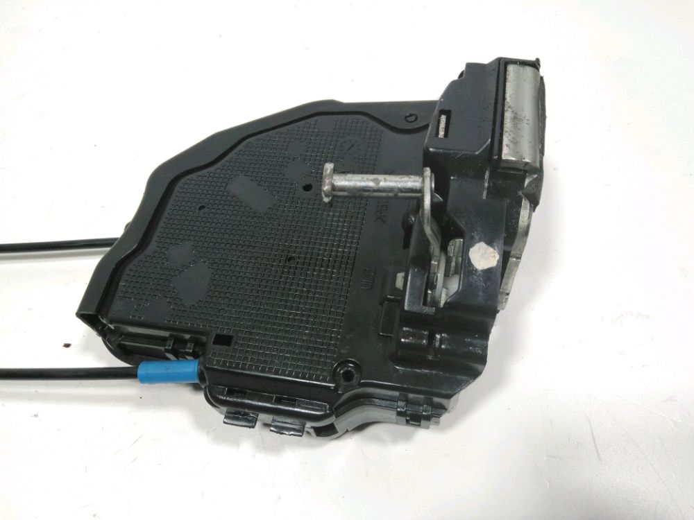 Serrure de porte arrière gauche