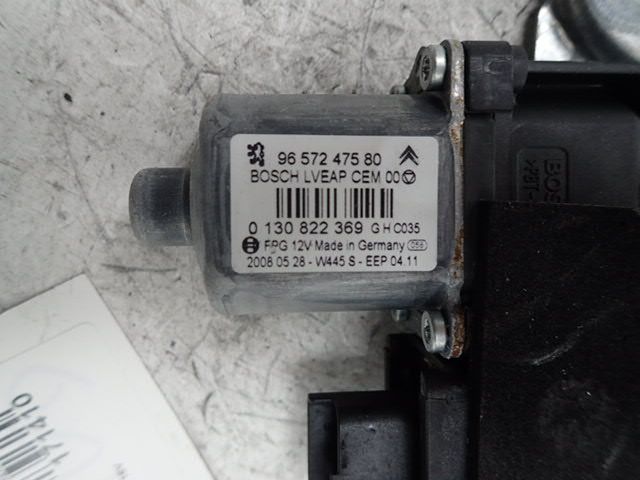 Lève-vitre électrique avant droit