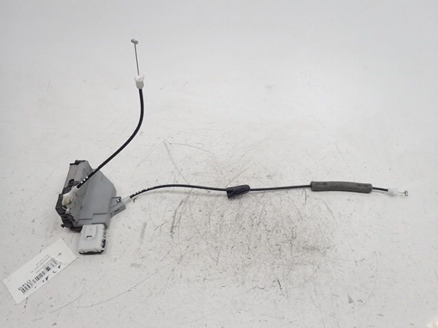 Serrure de porte arrière droite