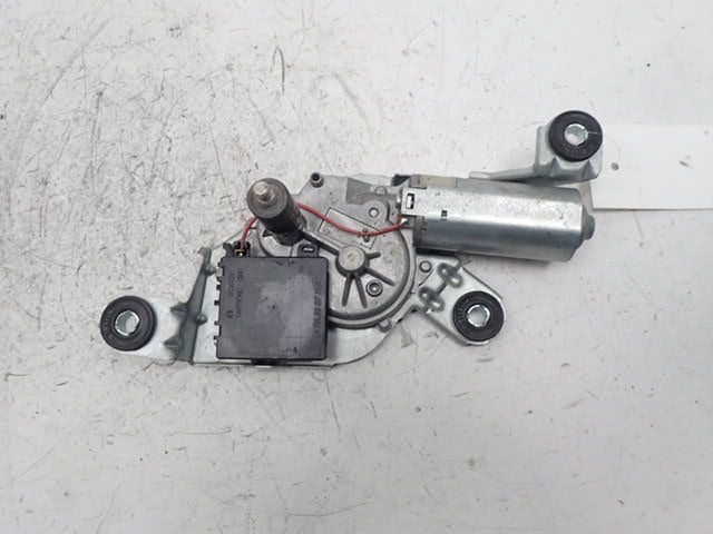 Moteur d'essuie glace arrière