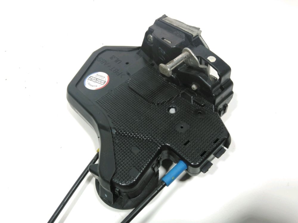 Serrure de porte arrière gauche