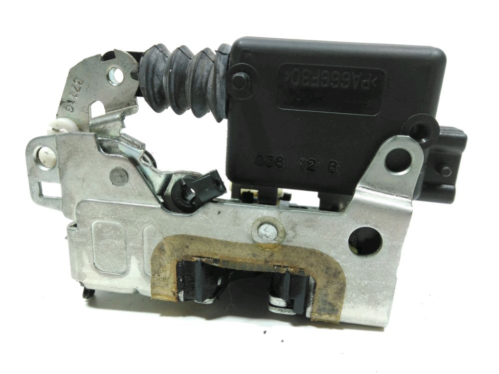 Serrure de porte arrière gauche